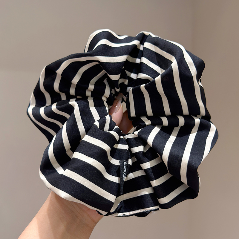 466 Полосатая резинка для волос, черная