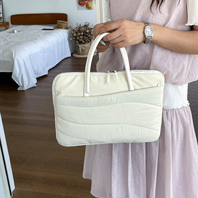 Korean-Style Quilted Laptop Bag 14inch Lightweight Shockproof Notebook Protective Cover Simple Business Commuter Women's Bag