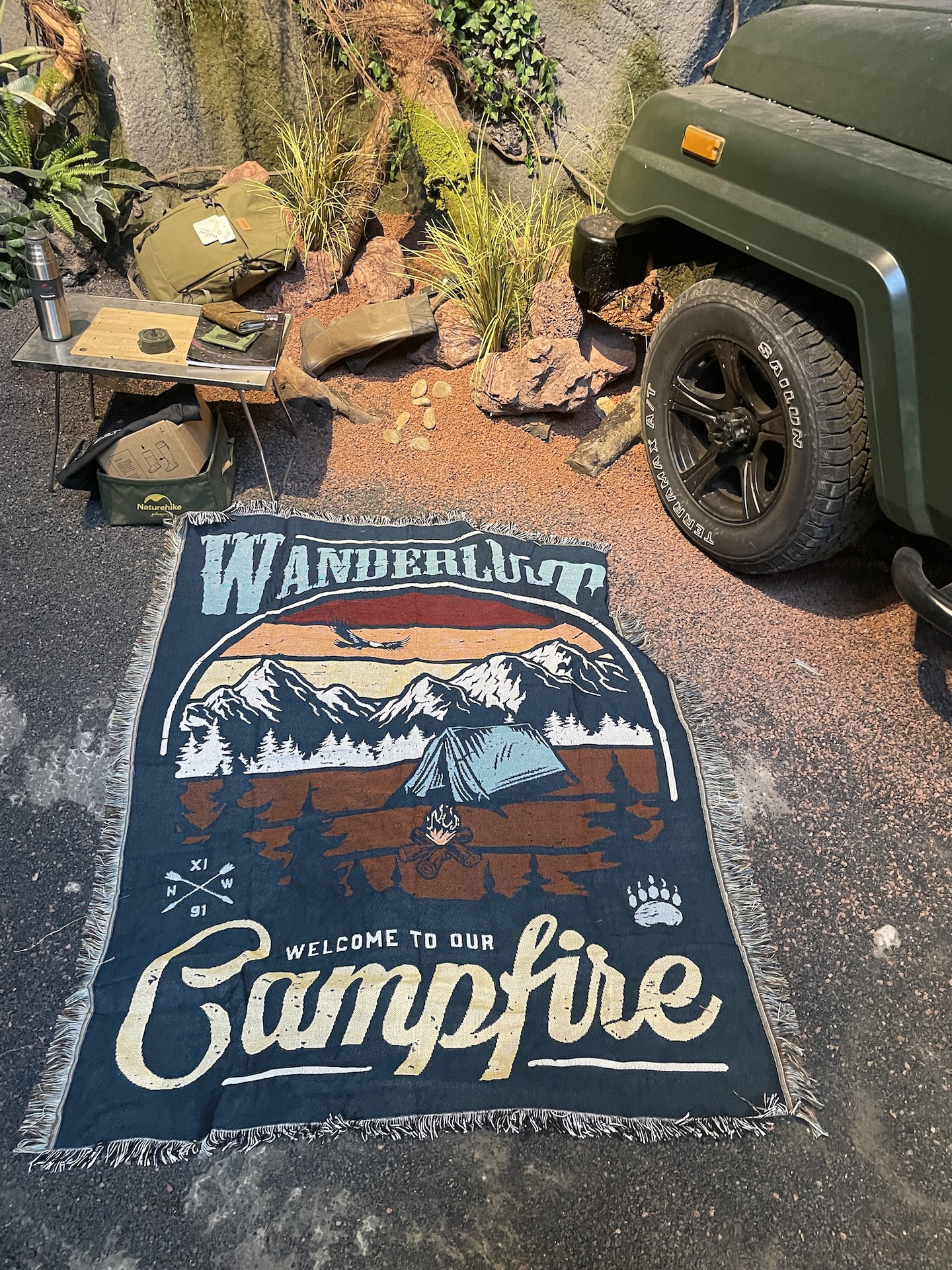 Description Picture 4 of itemTextile City Ins Mountain Tapestry Blanket Outdoor Camping Campfire Mat Living Room Sofa Cover Background Home Decoration