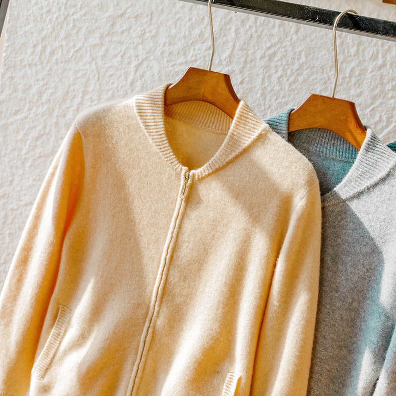 men's demi-season woolen sweater