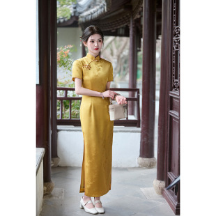 Send test yellow cheongsam high school entrance examination 2025 new small mother young girl summer new Chinese style
