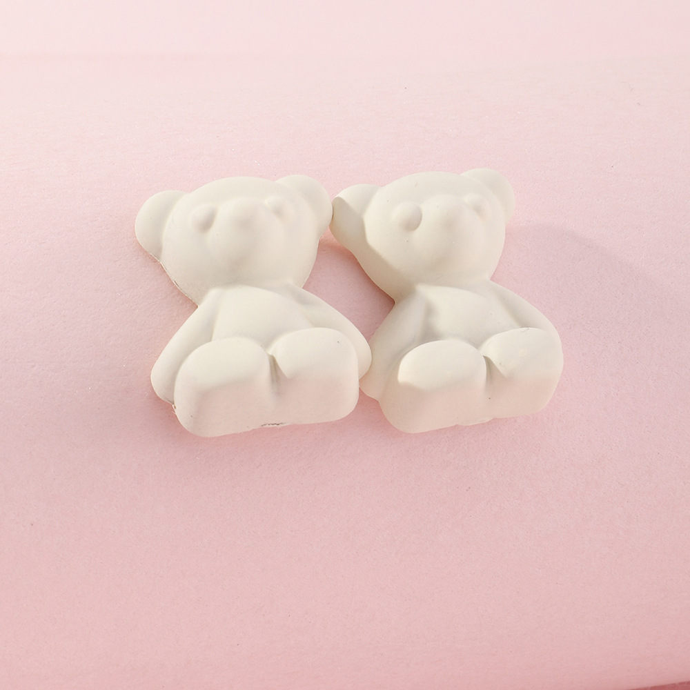 Ez3806 Nizhu New Ins Sweet Cool Teddy Bear Ear Studs Earrings Lovely Soft Cute Colorful Bear Earrings display picture 5