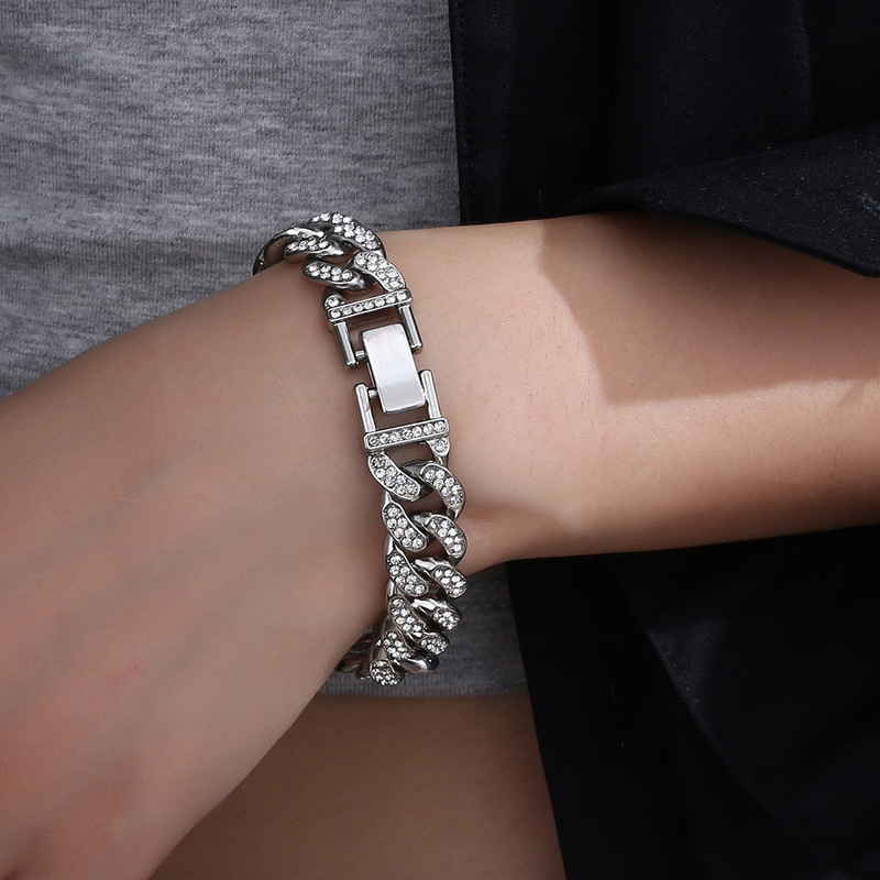 Korean version of hip hop personality full diamond Cuban bracelet niche design wholesale couples men and women titanium steel bracelet does not fade