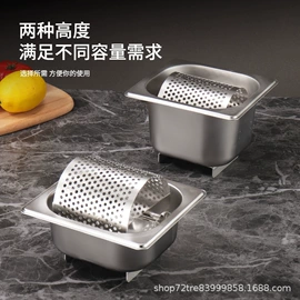 盘;烹饪勺铲;碟