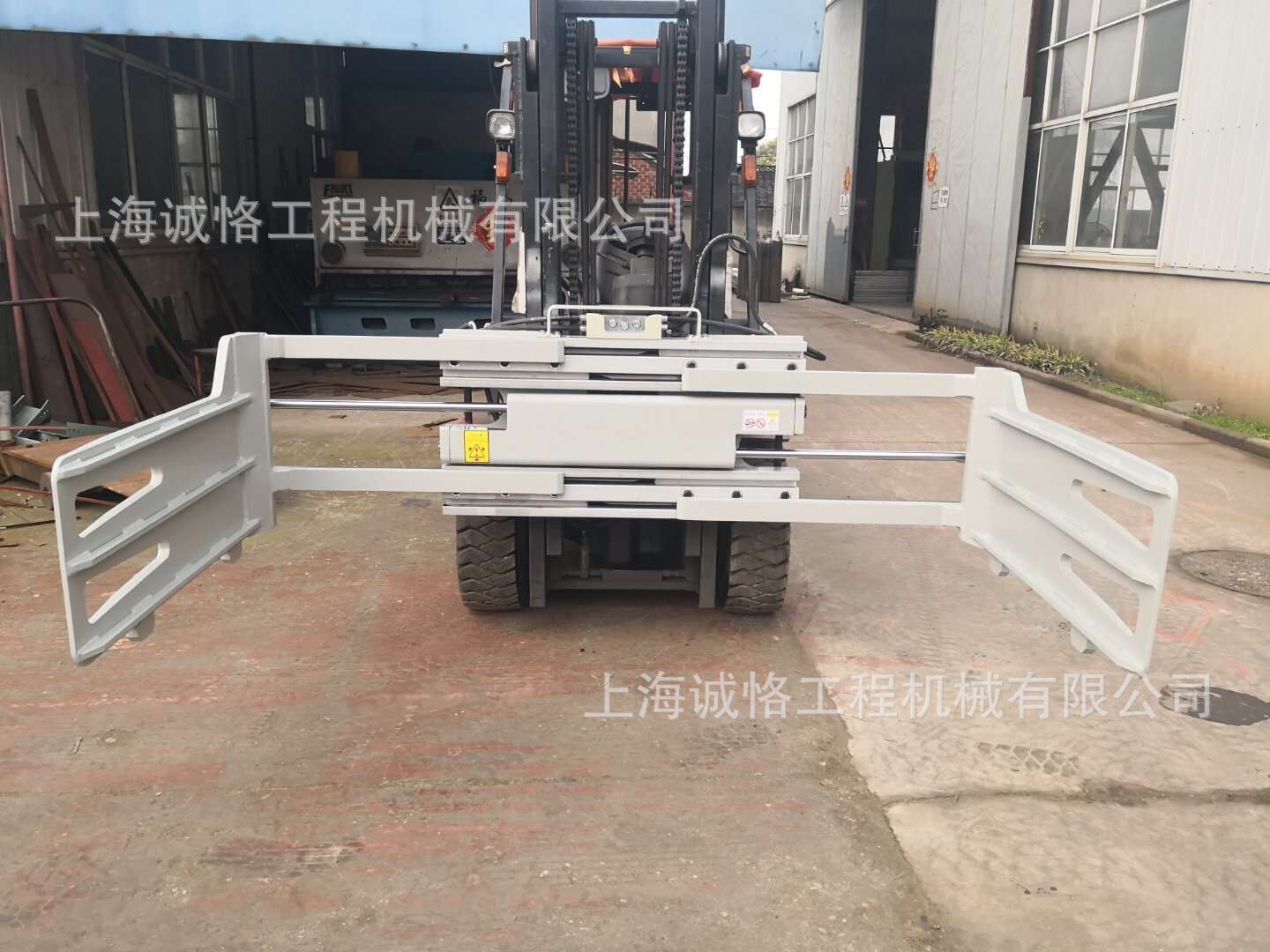 价格转让二手3吨软包夹叉车，3吨废料夹叉车包邮