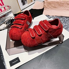 2025年秋季新款磨砂魔术贴卡皮巴拉大头休闲板鞋德训鞋平底单鞋女