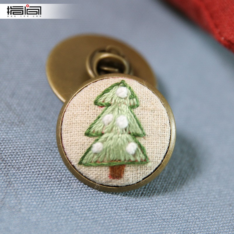 Bordado hecho a mano DIY Kit de material de tela paquete niños novato simple cinta bordado tridimensional collar sello lindo colgante