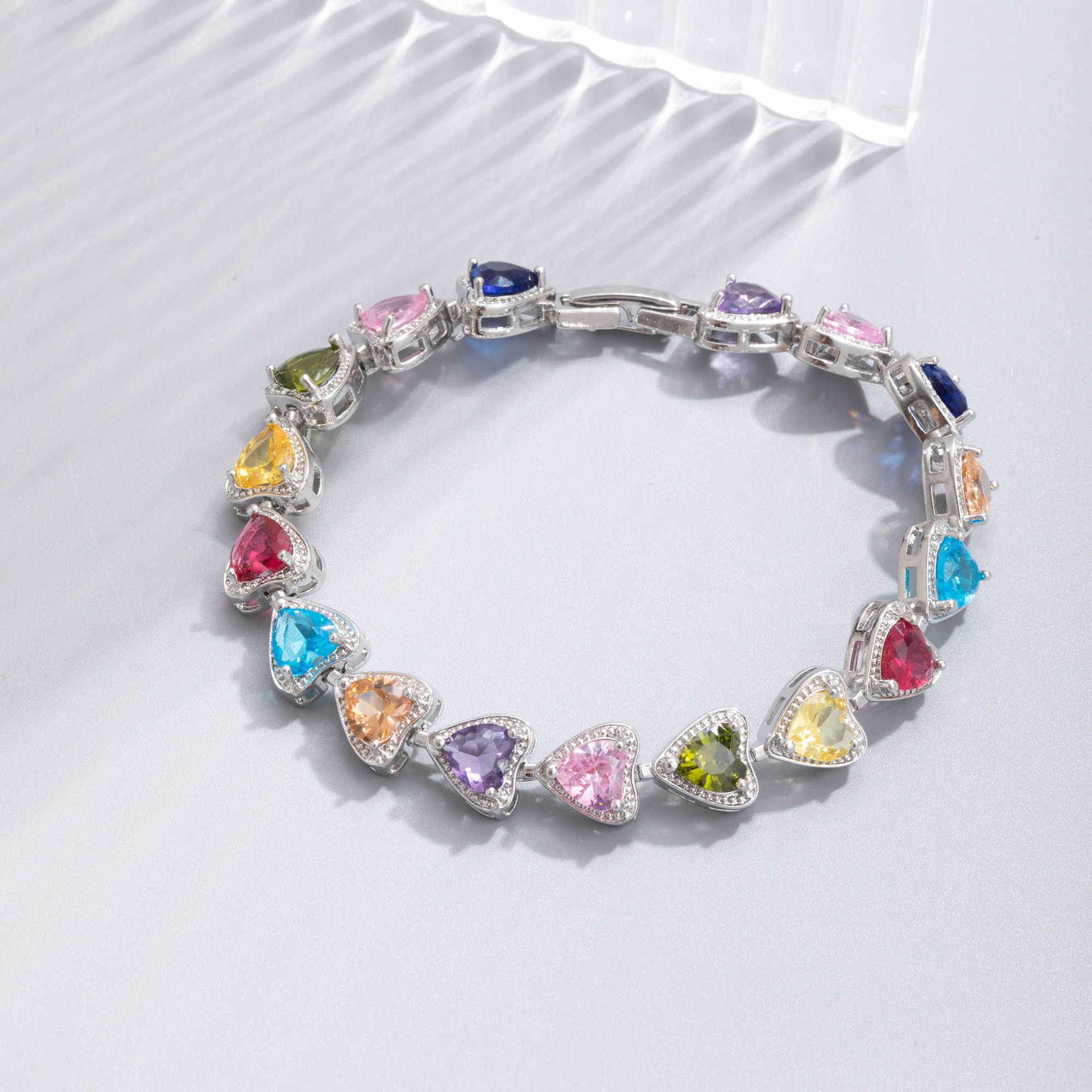 Retro Triangular Colored Crystal Luxury Bracelet Elegant Sophisticated Style Jewelry Accessory_voghion.com