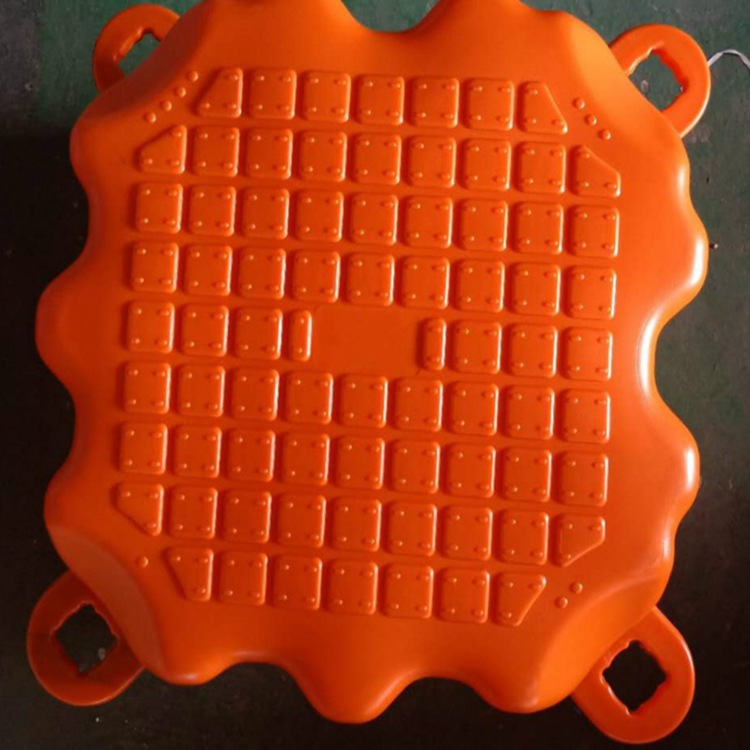 水上乐园浮台搭建塑料HDPE水上浮筒吹塑组装简单美观水上浮桥浮筒