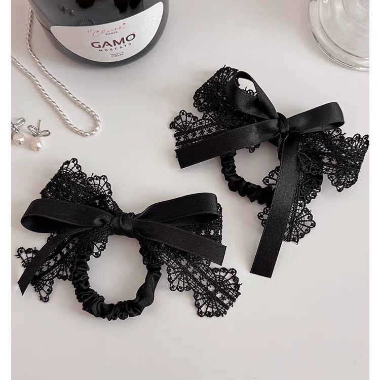 Nœud papillon élégant en dentelle noire pour femme, accessoire de coiffure luxueux et léger de style français._voghion.com