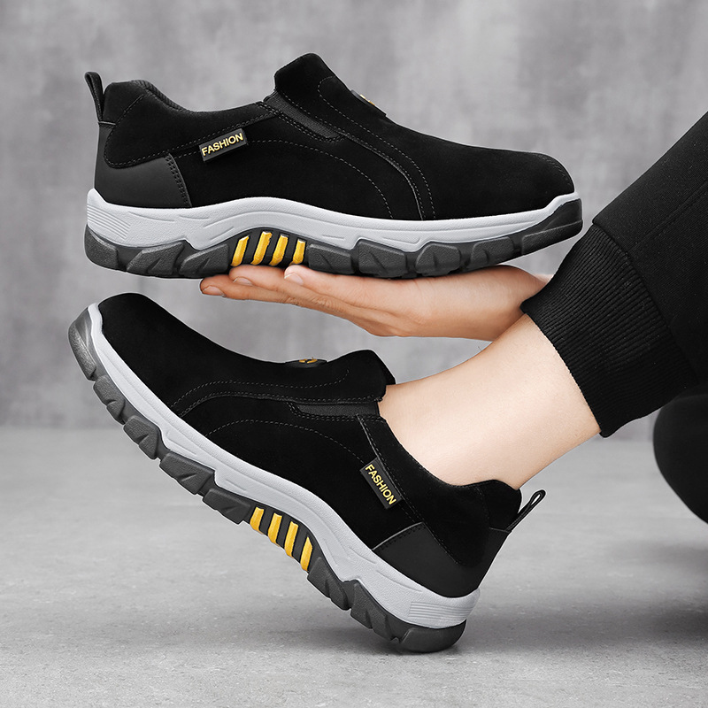 Zapatos de hombre 2025 nuevos zapatos deportivos de verano tendencia coreana de todo fósforo zapatos de deporte para jóvenes casuales zapatos de marea para hombres