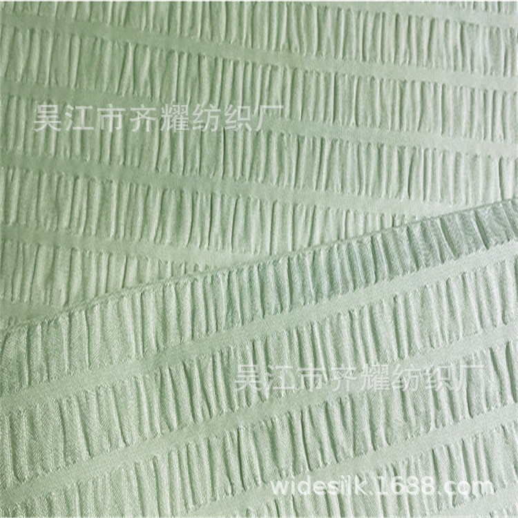 方格子褶皱起泡家纺春亚纺桃皮绒泡泡纱床单被芯抱枕靠垫面料