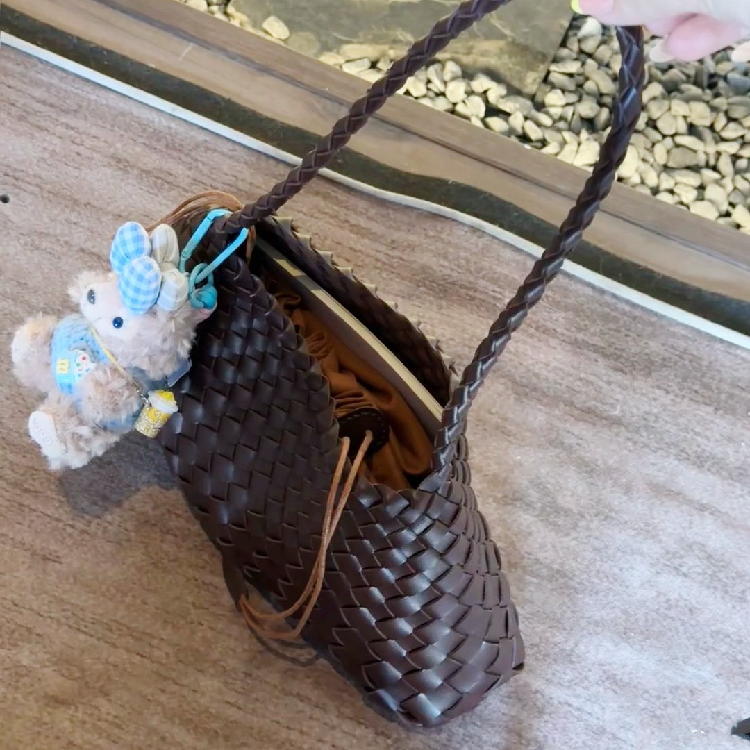 French Retro Hand-Woven Dumpling Bag For Women, Versatile Niche Vintage Underarm Bag, Basket-Style Shoulder Handbag - Thumbnail 4