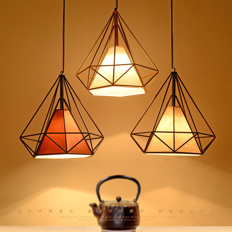 北歐創意個性復古工業風loft酒吧檯咖啡餐廳鑽石吊燈三頭鐵藝燈具