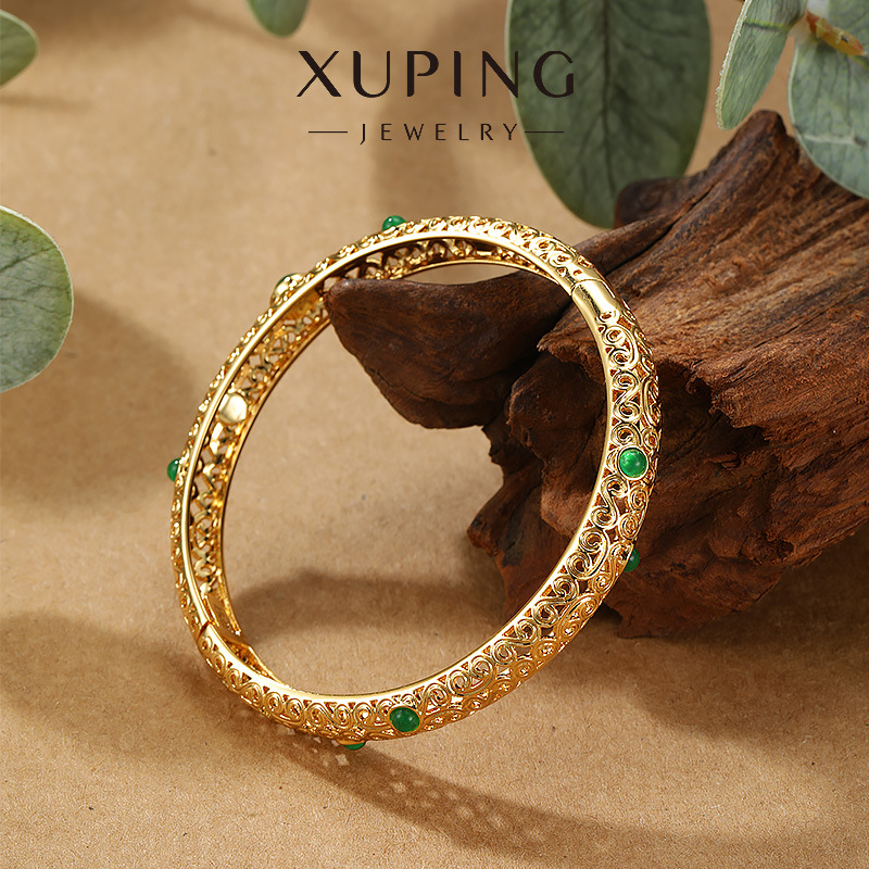 Xuping Europa y los Estados Unidos comercio exterior transfronterizo temperamento de moda personalidad simple pulsera de aleación de cobre elegante joyería de lujo ligera al por mayor mujeres