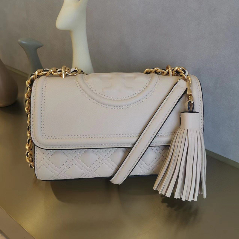 755 스몰 양가죽 클래식 화이트