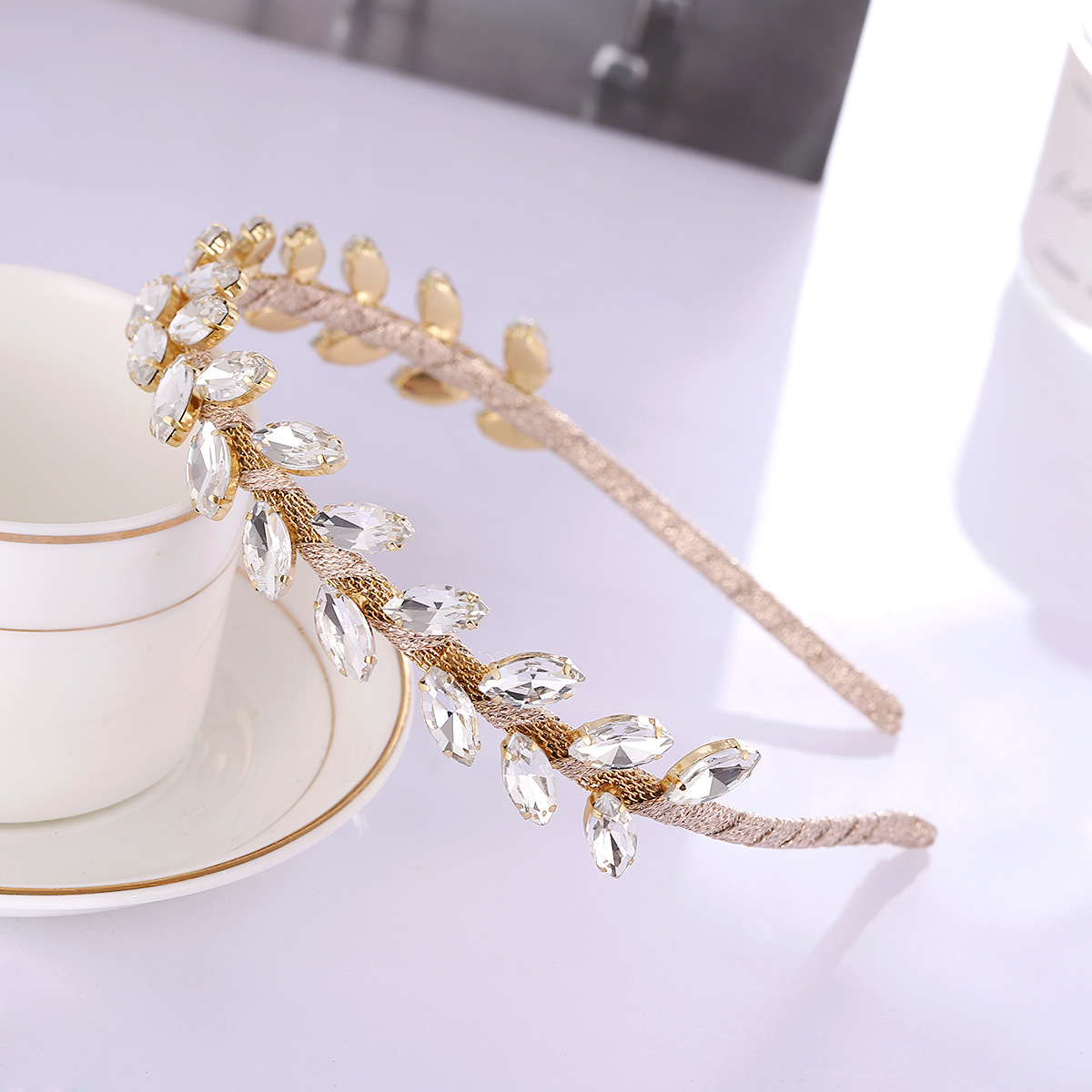 Corea del Sur joya flash diamante rama de olivo hojas mano-enrollado oro seda cristal diadema pelo presionando accesorios para el cabello banda para el cabello para las mujeres