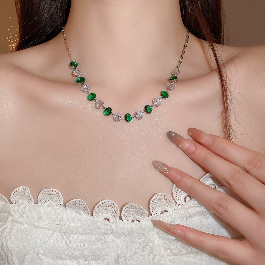 Medieval vintage diamantes goteo pendientes collar ligero lujo nicho cerradura estilo palacio conjunto de joyas exquisitas