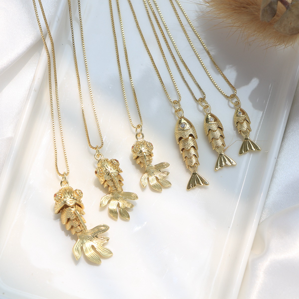 6g Weight Lobster Trigger Clasp Closure Clasp Closure Type Wholesale Jewelry IG Style Retro Fish Copper Box Chain Pendant Necklace
