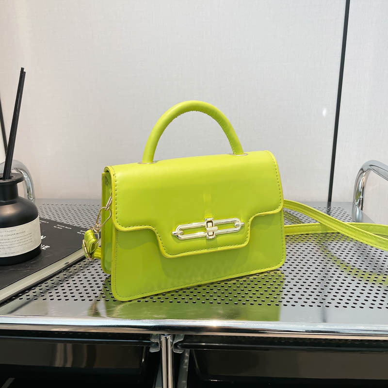 Bolso de hombro de gran capacidad retro 2025 primavera nuevo bloqueo de moda color caramelo empalme bolso de moda damas