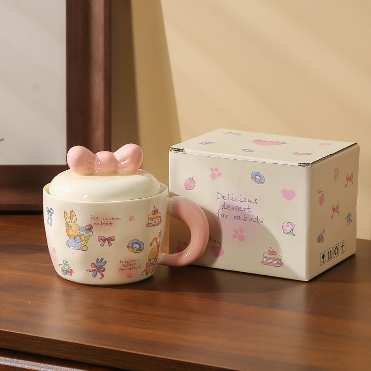 Conejo encantador taza de cerámica con tapa de alto valor facial regalo de pareja taza de agua de dibujos animados taza de café doméstica