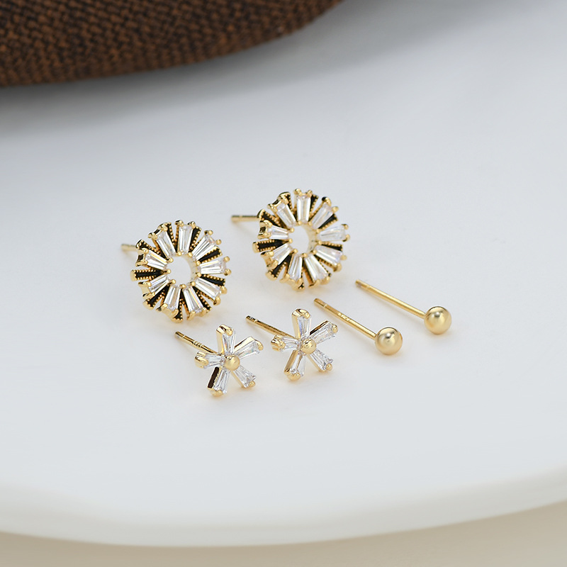 1 Set Simple Style Geometric Plating Inlay Copper Zircon Ear Studs display picture 2
