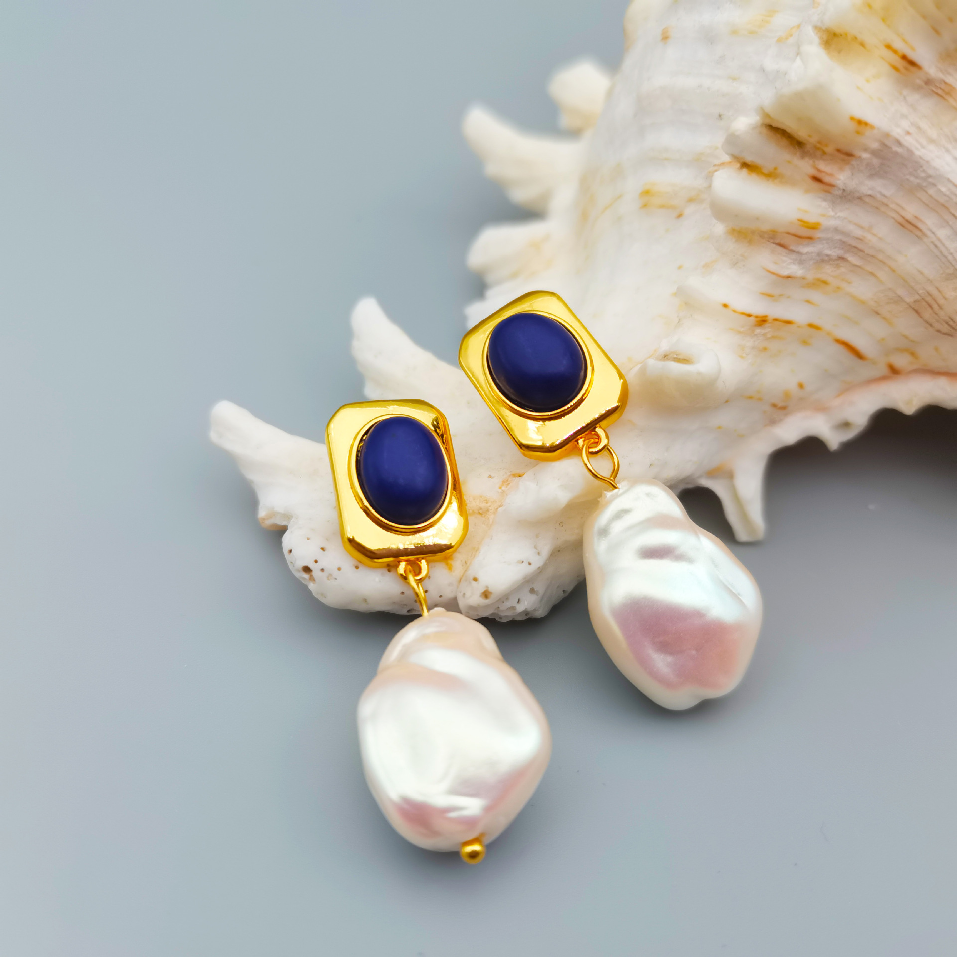 Retro Irregular Copper Gold Plated Artificial Pearls Drop Earrings 1 Pair