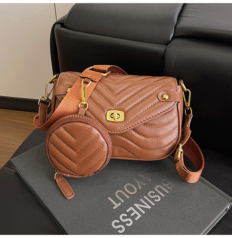 Borsa a tracolla da donna, borsa a spalla con catena elegante_voghion.com