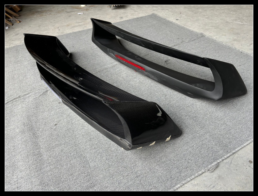 Suitable for Nissan 370zZ34 large rear spoiler, carbon fiber/glass fiber rear roof spoiler, vertical fixed wind spoiler, car rear spoiler