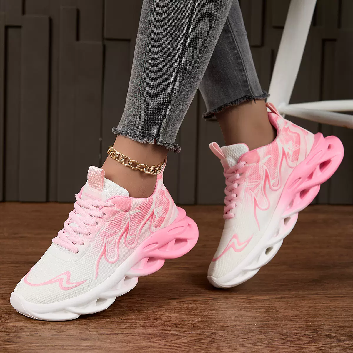 运动鞋女2024夏季新款学生透气网鞋轻便软底减震跑步鞋软底旅游鞋