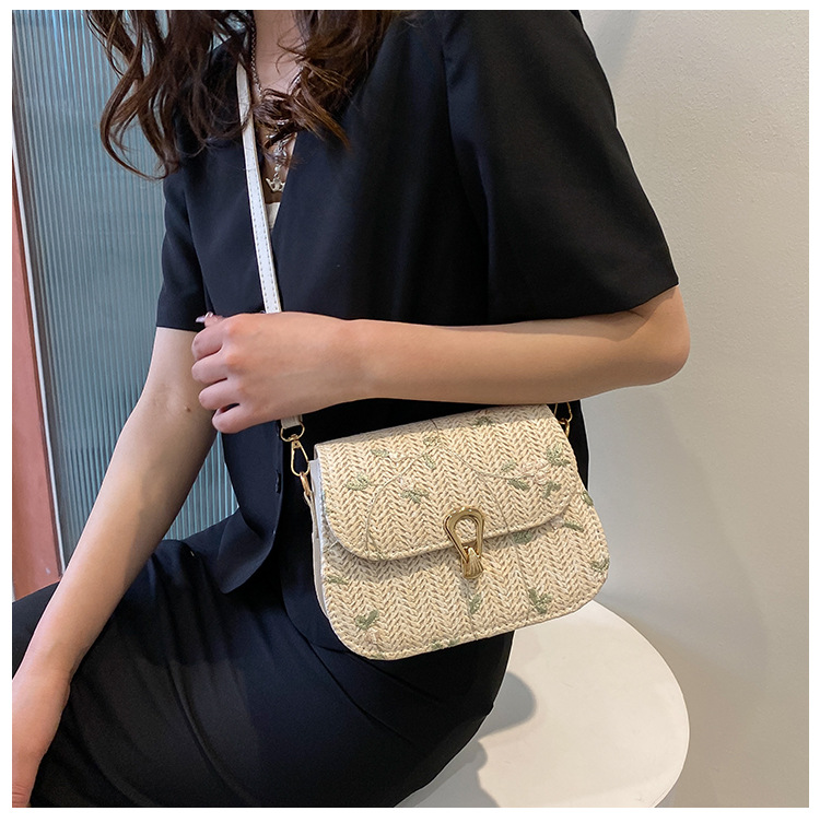 Flower Pattern Spring&Summer Season Women'S Gender Streetwear Style Women's Small Straw Flower Streetwear Square Magnetic Buckle Shoulder Bag Crossbody Bag Straw Bag