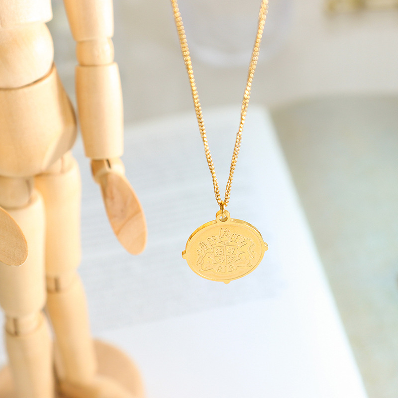 Thai ethnic design sense niche titanium steel gold jewelry clavicle chain lucky amulet pattern necklace_voghion.com