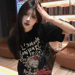 日本の夏ハンサムニッチピュアコットン半袖Tシャツレディースキティハローキティプリント半袖Tシャツトップスメンズ