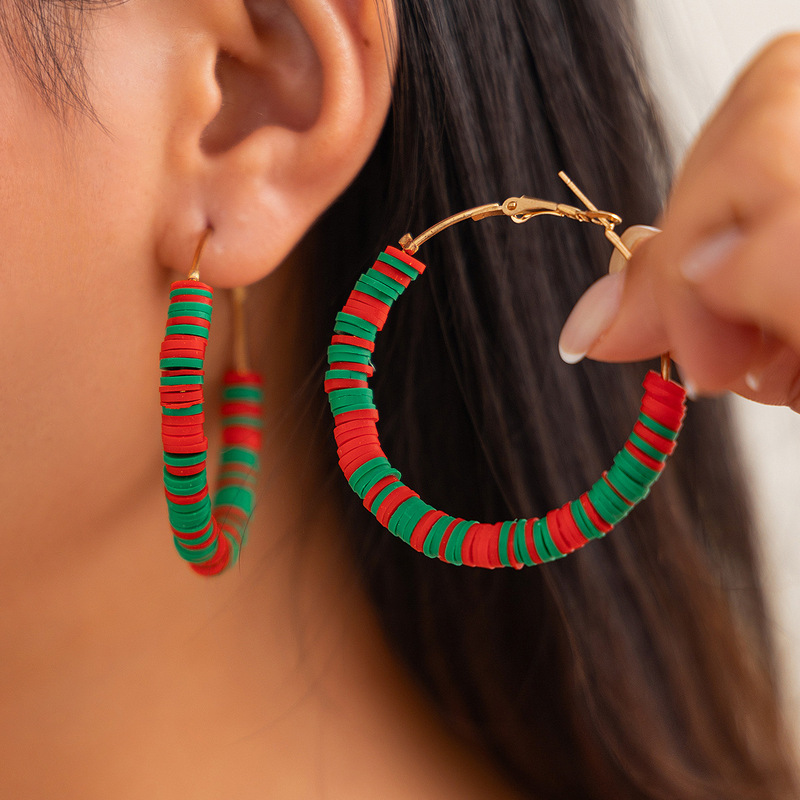 欧米のクロスボーダーの装飾品のクリスマスのカラーの柔らかい陶のearringsのスーツの個性の手描きの幾何学型のイヤリングの女性|undefined