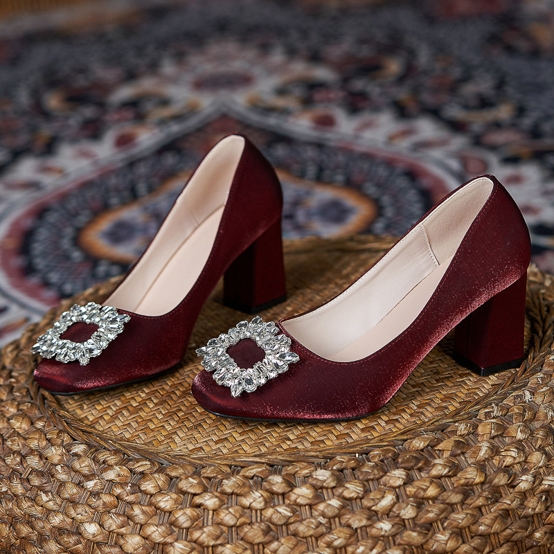 2025 New Style Square Toe Thick Heel High Heels Large Size Plus Fat and Widened Wedding Shoes Wedding Banquet Bridal Shoes Flats That Are Not Tiring for the Feet