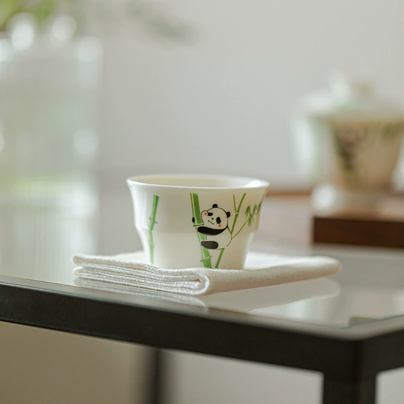 在言 Genuine cute ceramic tea cup, tea set, panda