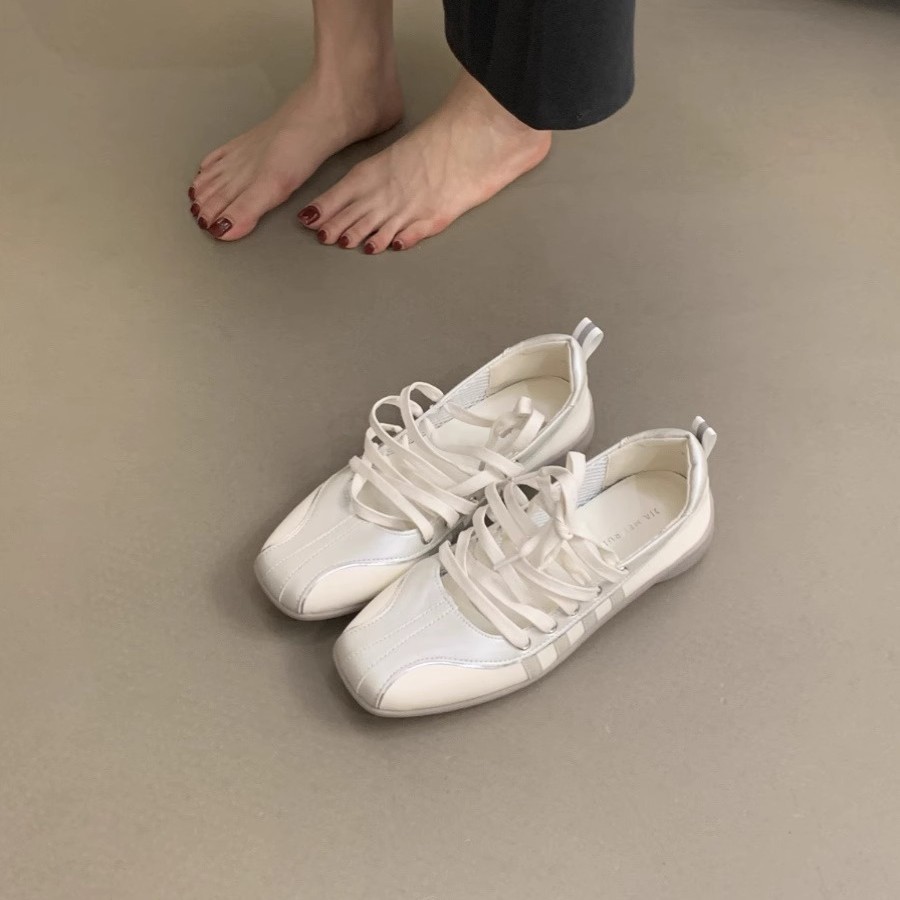Zapatillas de ballet deportivas de diseño de nicho coreano para mujer 2025 nuevo estilo con cordones cruzados retro Mary Jane zapatos individuales