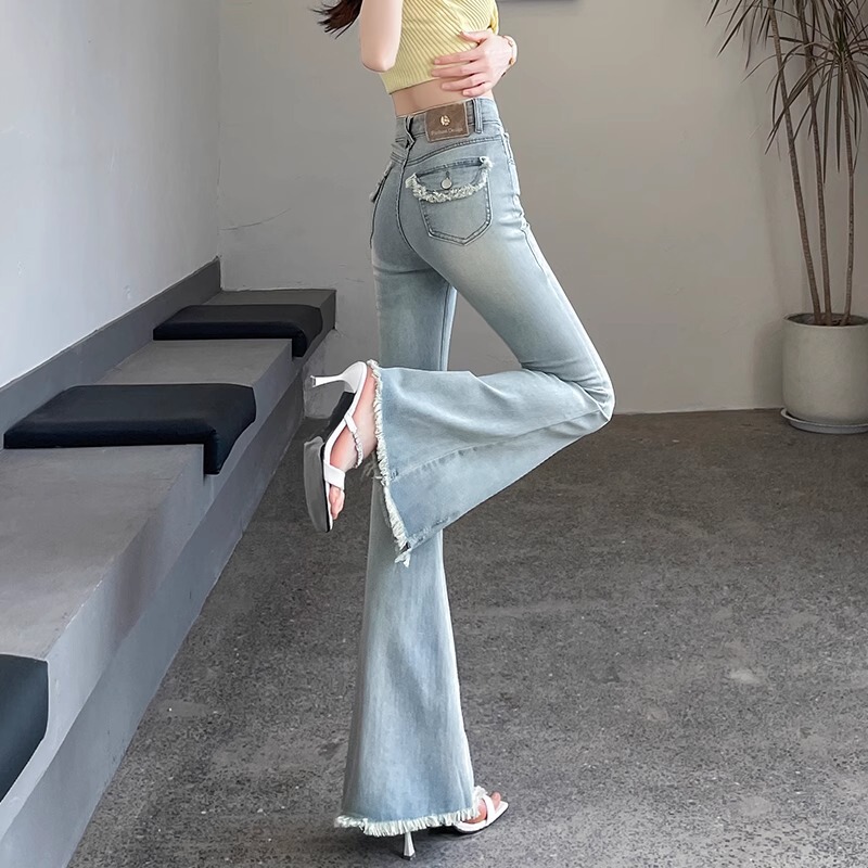 Raw Hem Flared Jeans for Women, Summer 2026, Thin French Style, Hip-Enhancing, Butt-Lifting, Flap Back Pockets, Distressed Bootcut Pants