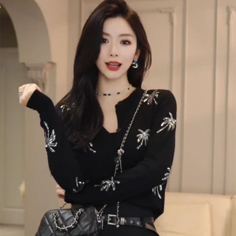 欧货黑色珠片绣花针织开衫毛衣女秋冬新款设计感小众时髦洋气上衣