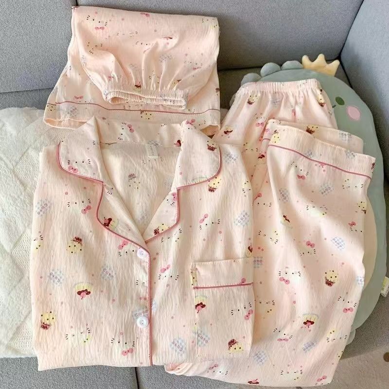 Cute Cartoon Kt Cat Three-Piece Pajama Set for Women, Spring and Summer Cloud Cotton Short-Sleeve Long Pants Student Cardigan Loungewear Cute Cartoon Kt Cat Three-Piece Pajama Set for Women, Spring and Summer Cloud Cotton Short-Sleeve Long Pants Student Cardigan Loungewear