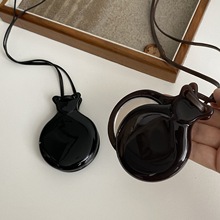 Lemai*���Ժ�ɫ����֮�R�朂���Ƥ�K����ɫ��֬�ɴ��_�p���R����