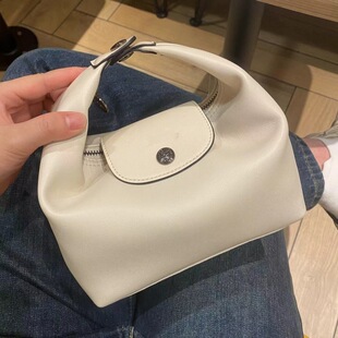 �ﶬ�¿����J���а������б�����ʽ�μ����玧�߼���Ů��