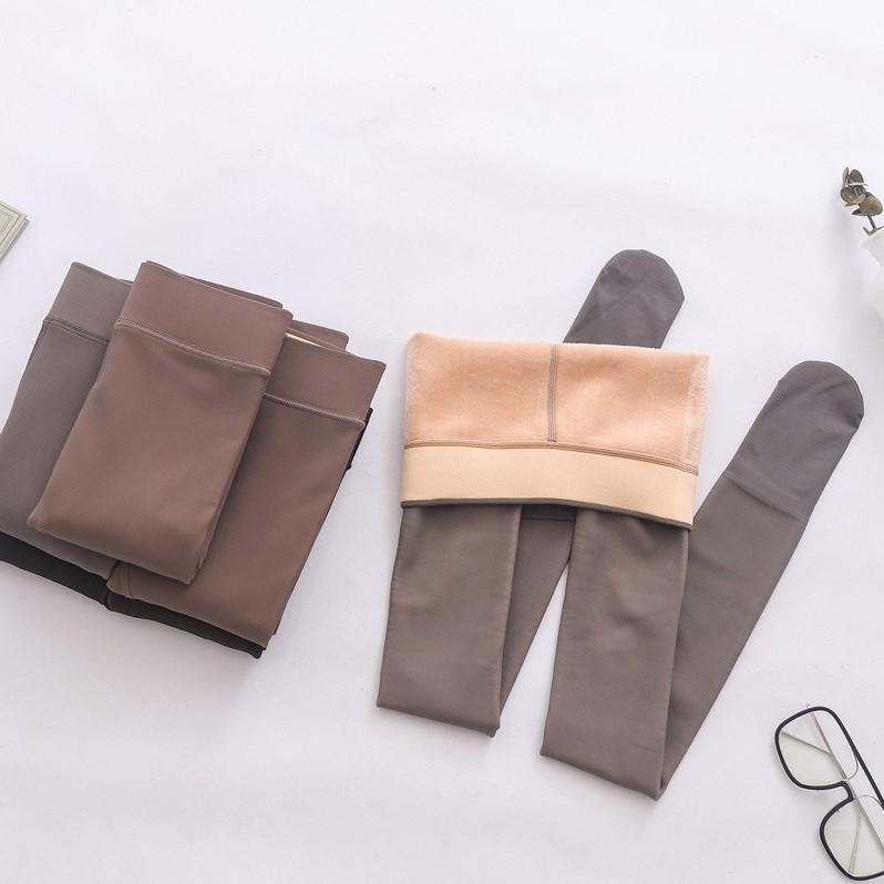 Calcetines de piel desnudos de piernas falsas de piel y leggings de terciopelo gruesas de mujeres calcetines de invierno calientes de caída transfronterizas