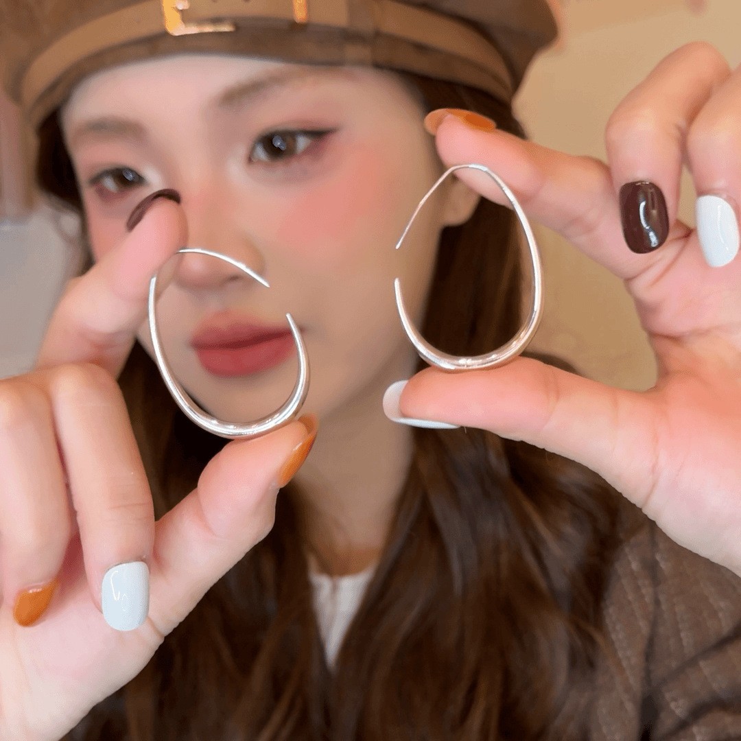 Exquisite Water Drop Stud Earrings Minimalist Geometric Style_voghion.com