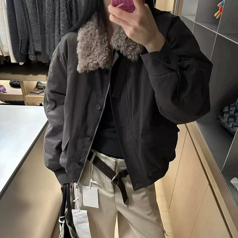 9天 2025冬季新韩国东大门羊羔毛翻领工装派克服鹅绒巴恩风羽绒服