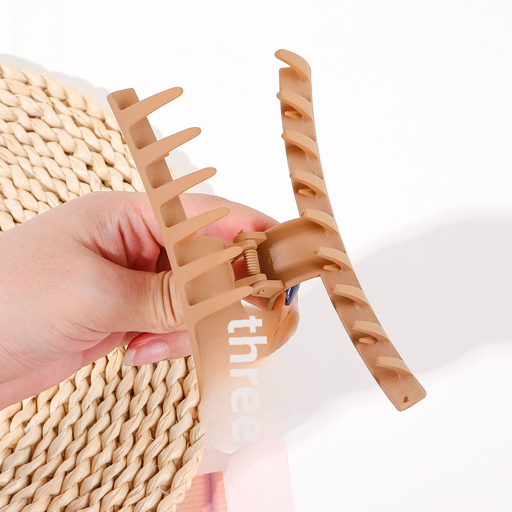 Oversized Shark Hair Claw Clip, Korean Morandi Style Hair Accessory_voghion.com