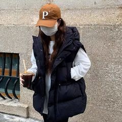 学生の羽毛の綿のベストの女性の新型は腰を収めてゆったりしていて、ファッションの外はベストの韓国系の少女の爆発的な潮流を掛けます。
