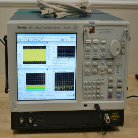 泰克Tektronix RSA5115B RSA5126B 频谱分析仪