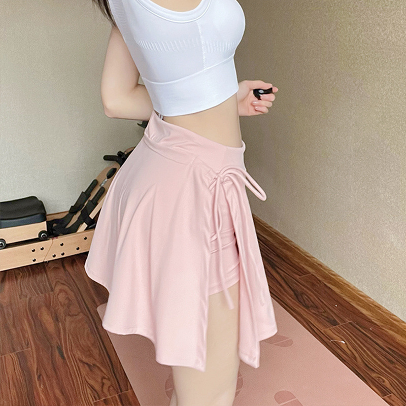Women's Sports Short Skirt, Anti-Exposure, Summer High-Waisted, Sexy Yoga Skirt Pants, Faux Two-Piece, Quick-Dry, Fashionable for Outdoor Wear, Fitness, and Running Women's Sports Short Skirt, Anti-Exposure, Summer High-Waisted, Sexy Yoga Skirt Pants, Faux Two-Piece, Quick-Dry, Fashionable for Outdoor Wear, Fitness, and Running