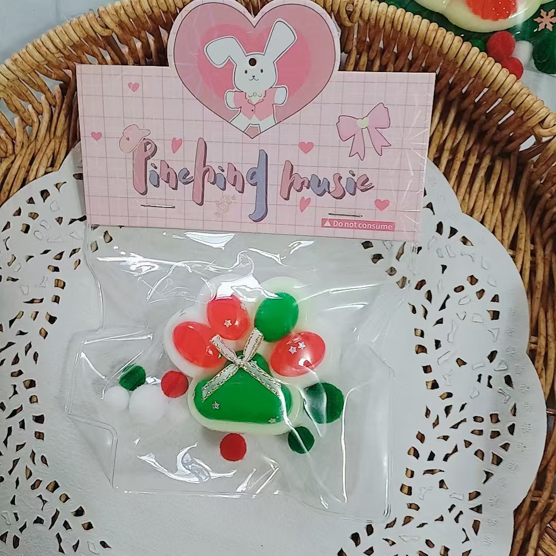 흰 고양이 발톱